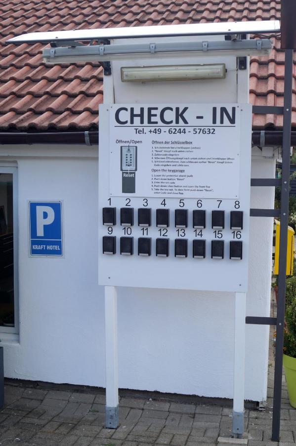 Kraft Hotel - Kontaktloser Check-in! Gundersheim Exterior foto